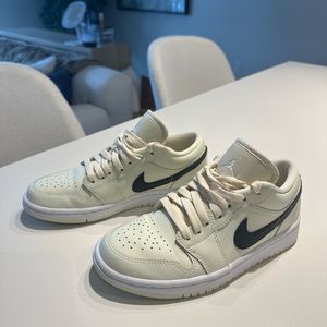 WMNS Air Jordan 1 Low Coconut Milk